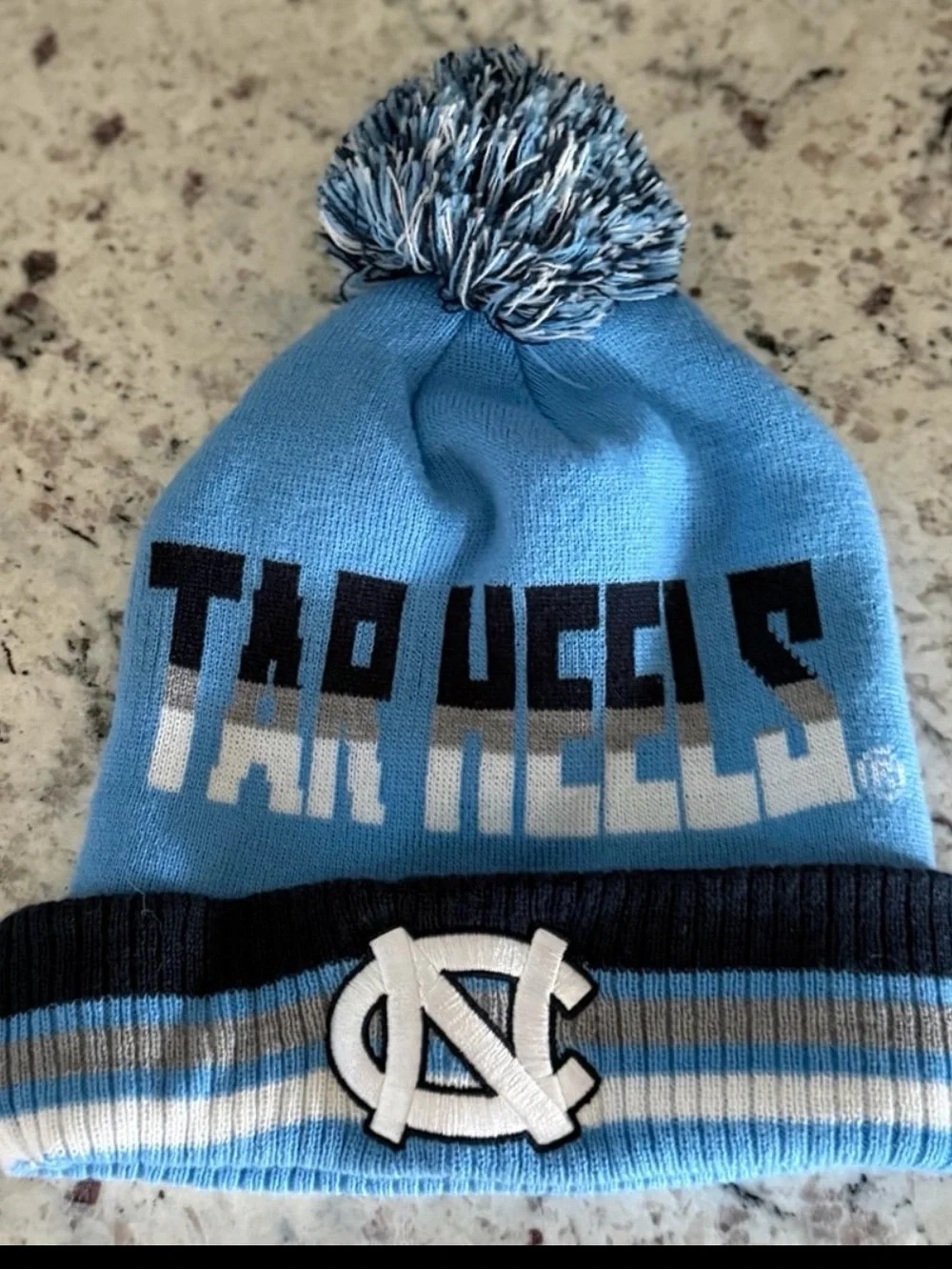 NWT Captivating North Carolina Tar Heels UNC Pom Beanie Hat Knit Winter Cap NCAA